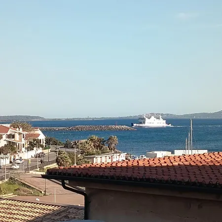 Sa Domu De Efisia Δωμάτια σε οικογενειακή κατοικία