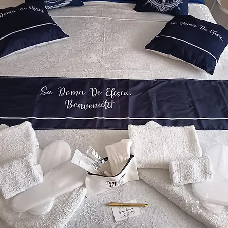 Sa Domu De Efisia Δωμάτια σε οικογενειακή κατοικία *